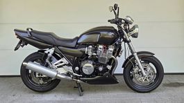 Yamaha XJR 1200