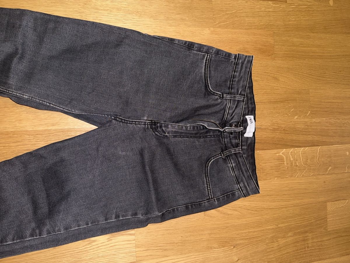 H&M Jeans: Skinnyjeans Grau Grösse 36 – Usato da Mörschwil venduto da Seegurke18 1