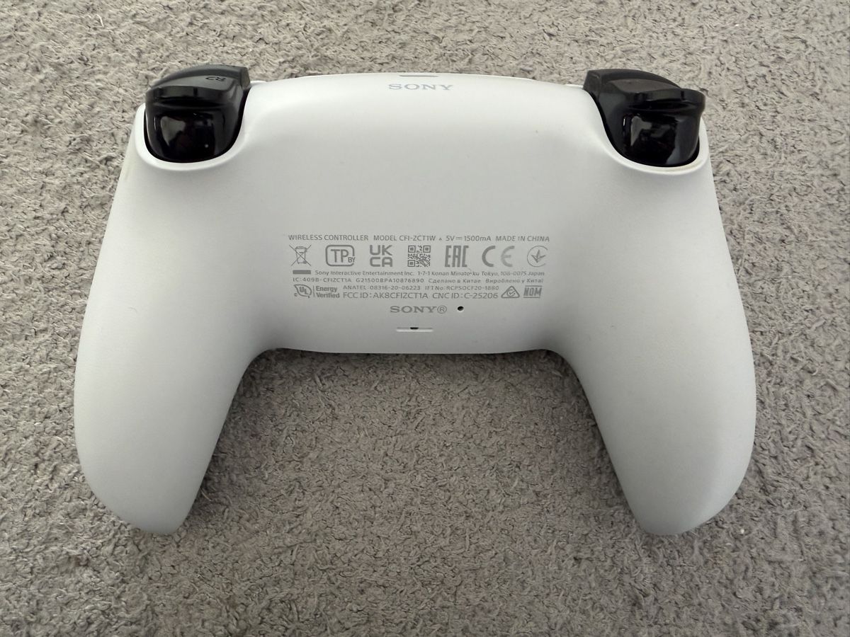 Sony Controller: Sony DualSense Controller PS5 weiss (Stick Drift links) – Usato da Basel venduto da Pejqko 2