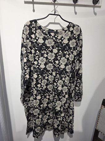 Gudrun Sjöden Kleid schwarz/weiss geblümt Grösse XXL