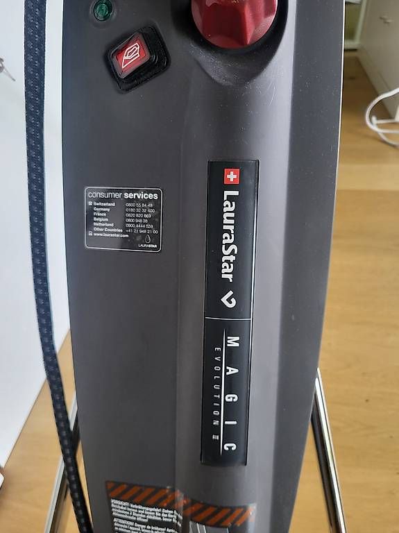Laurastar Ferri da stiro: Dampfbügelsystem LauraStar Magic Evolution II – Usato da Zollikofen venduto da Tom3098 3