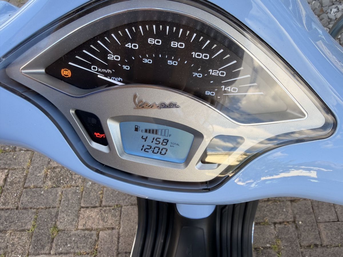 Vespa Scooters: Vespa Primavera 125 iGet – Gebraucht aus Sevelen von shangashiba 4