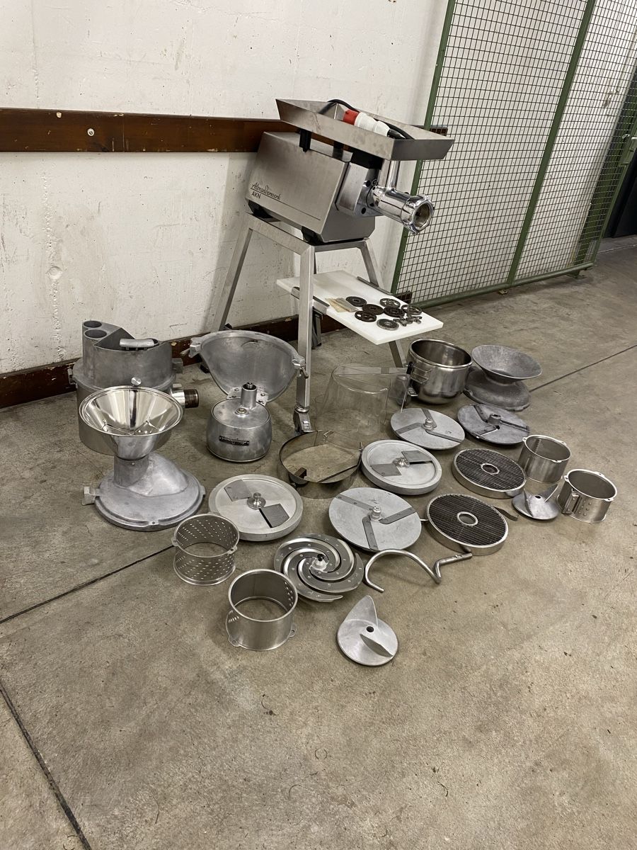 Küchengeräte: Universalmaschine – Gebraucht aus Dietikon von dia_y8y5 8