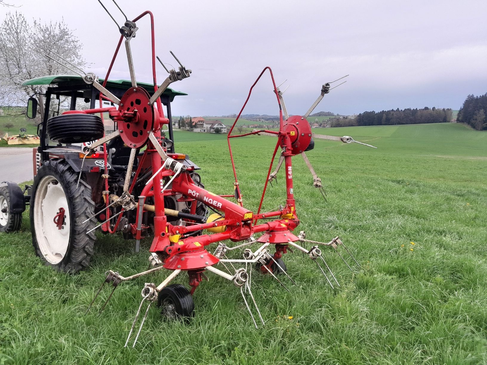 Tutte le macchine: Kreiselheuer  – Usato da Gondiswil venduto da Beatrix73 4