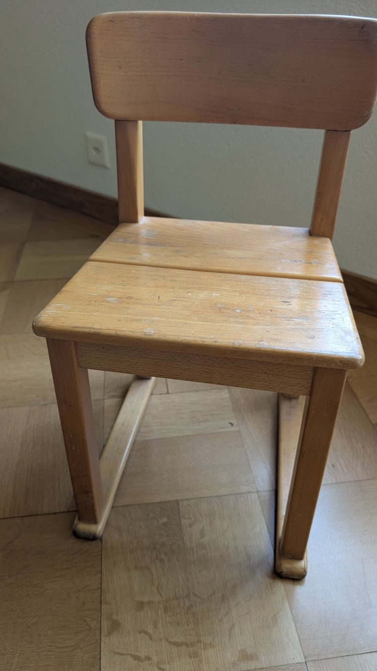 Sedie: Kinderstuhl aus Holz – Usato da Ittigen venduto da stoney63 1