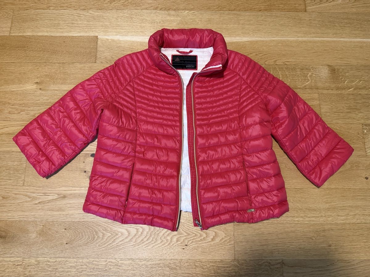 Guess Giacche: ROTE GUESS STEPPJACKE – Usato da Zürich venduto da dbu_s8p2 2