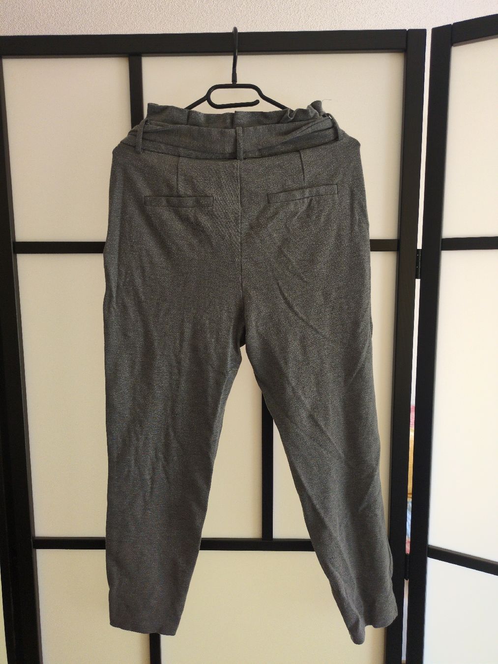 Only Pantaloni: Damen Hose ONLY grau Grösse S – Usato da Worb venduto da aba_t8l5 3