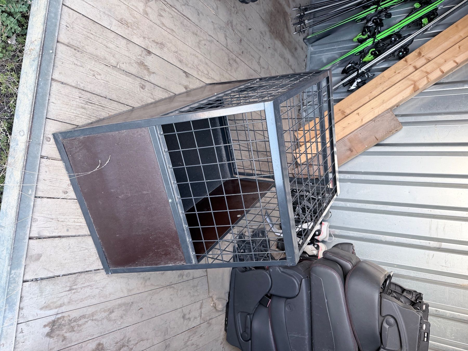 Meiko Gabbie, trasporto & Sicurezza: Hundebox Meiko 80x50x60 – Usato da Kräiligen venduto da tisala 3