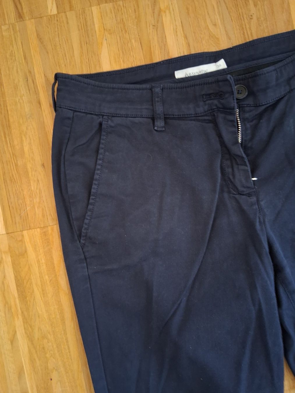 Hessnatur Pantalons: Blaue Sommerhose von Hessnatur – D'occasion à Wallisellen par Susanna2598 2