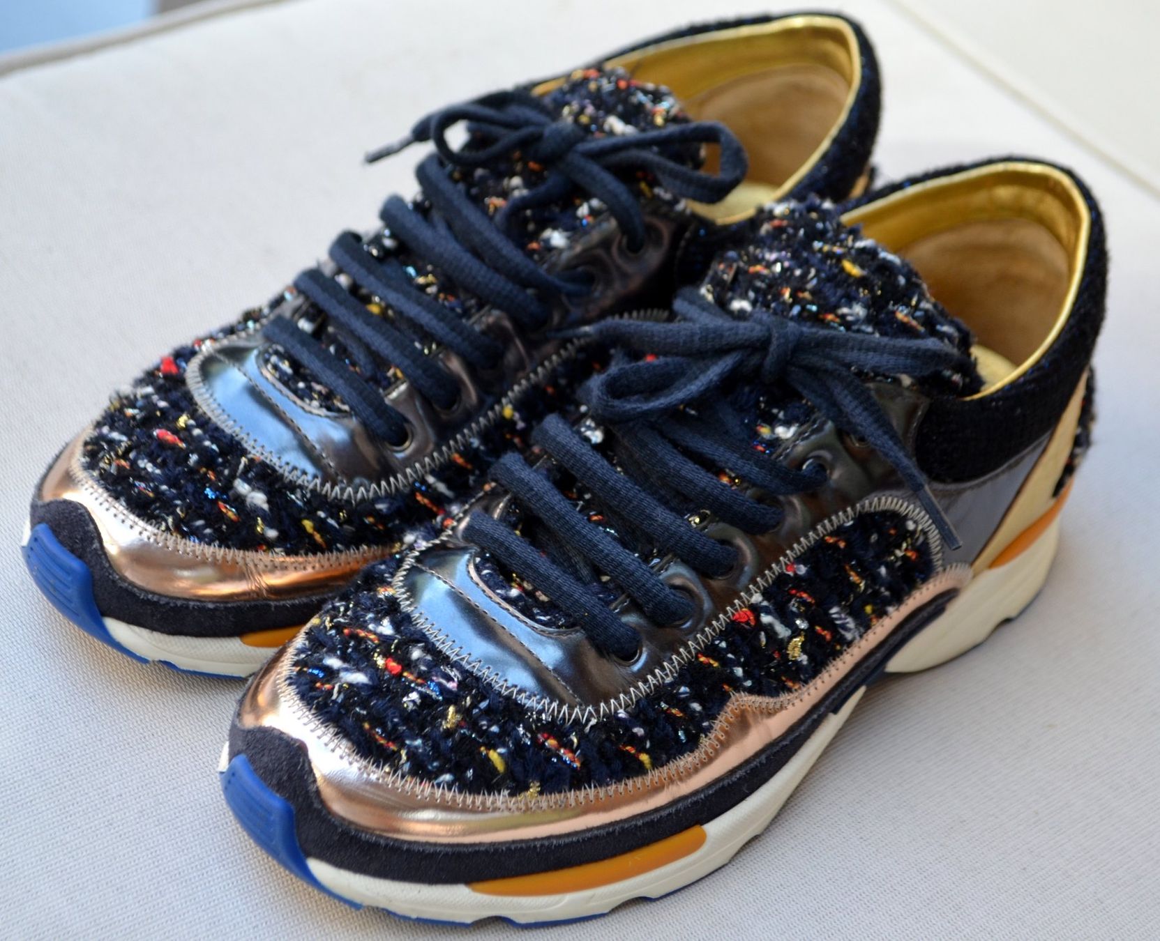 Chanel Damenschuhe: Chanel Sneakers 39 – Gebraucht aus Collonges von Auganien 2