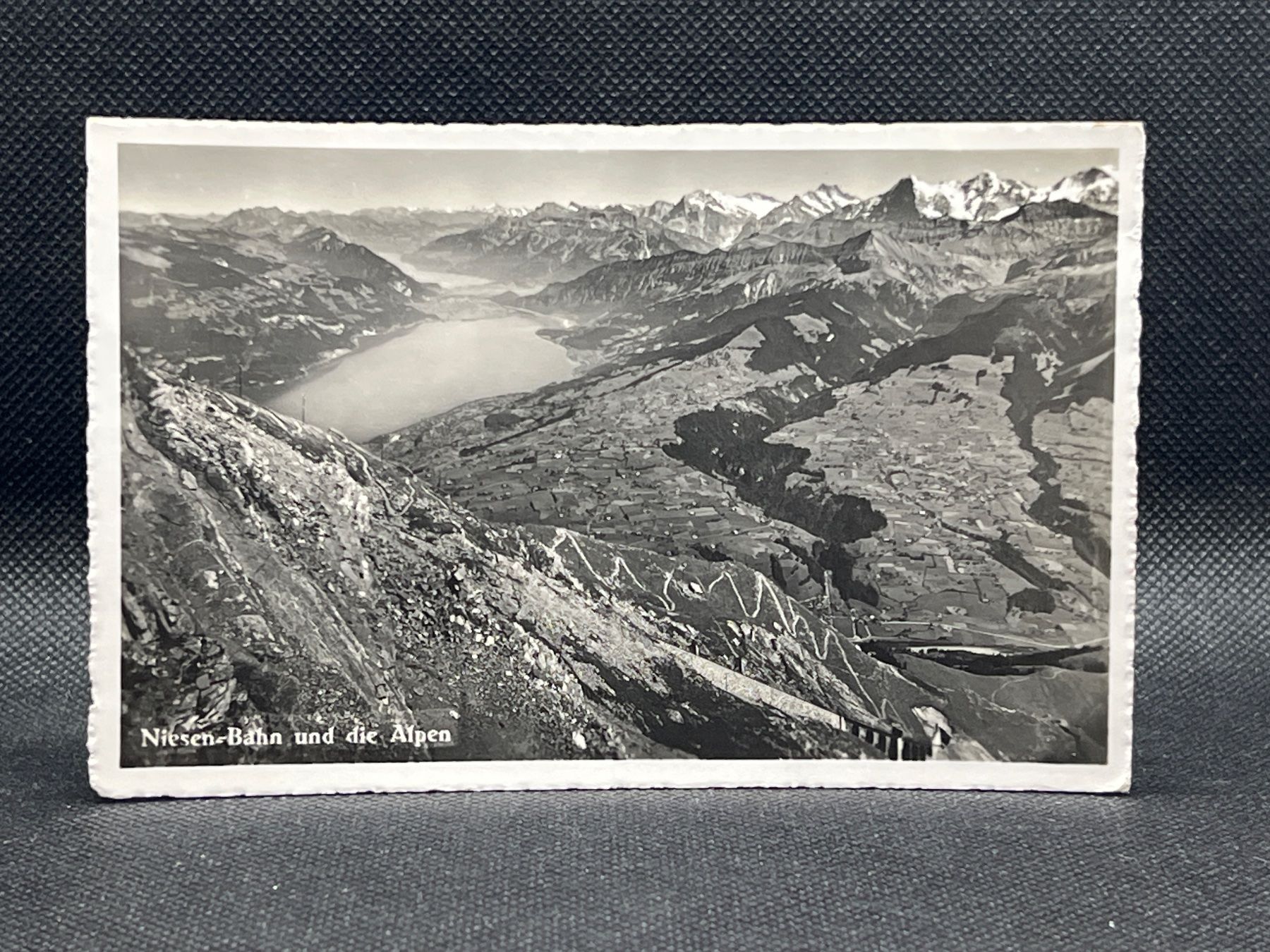 Cartoline postali: Niesen-Bahn und die Alpen – Usato da Widnau venduto da Brusi9