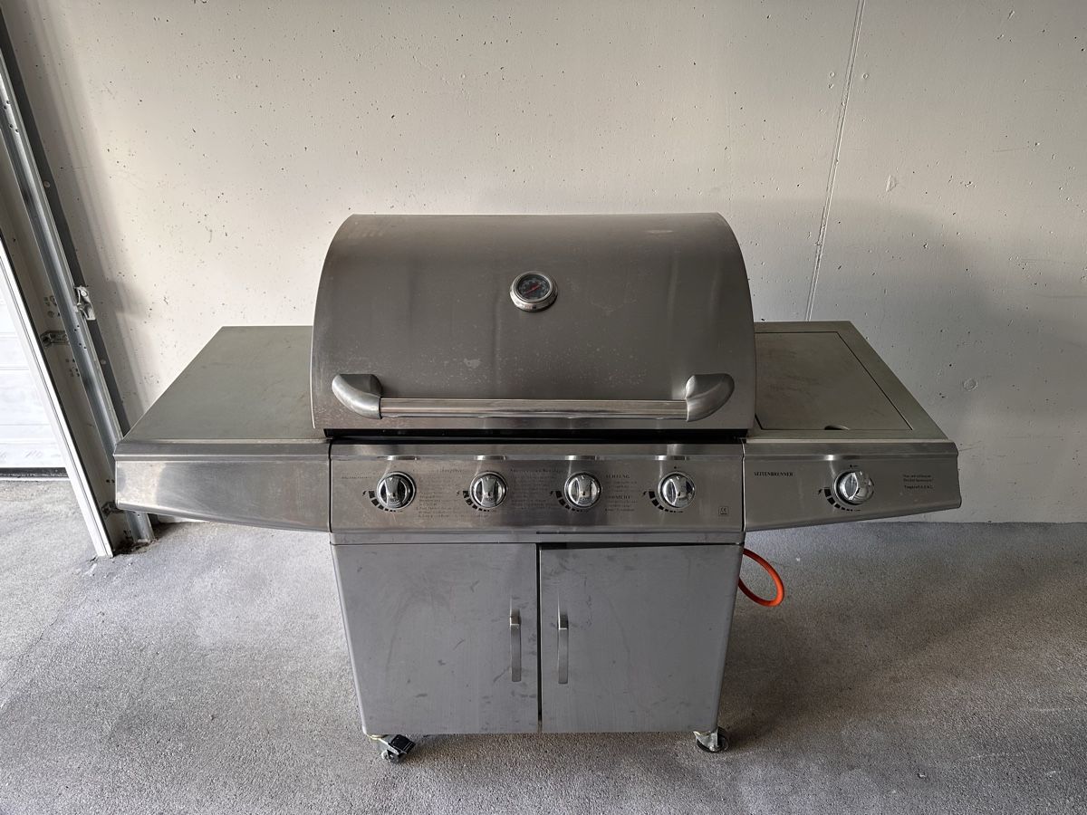 Grills: Edelstahl-Grill mit Email-Grillrost – Gebraucht aus Lachen SZ von neuerDeal 7