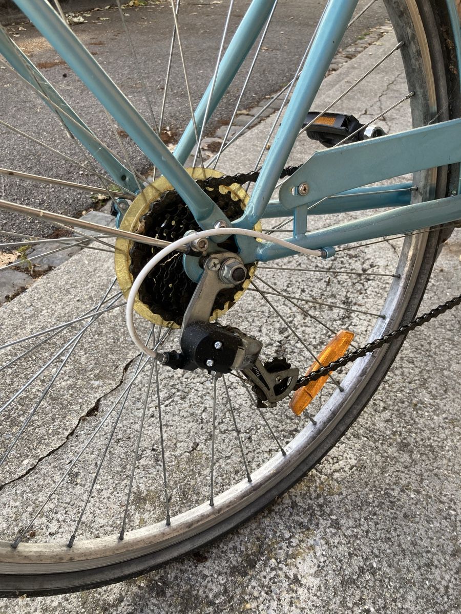 Biciclette: Damenvelo hellblau mit Korb, gebraucht – Usato da Winterthur venduto da Kultundkultur 1