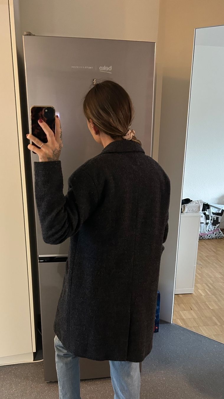 H&M Manteaux: Herbst Mantel Grau – D'occasion à Thun par SelinaW1995 4