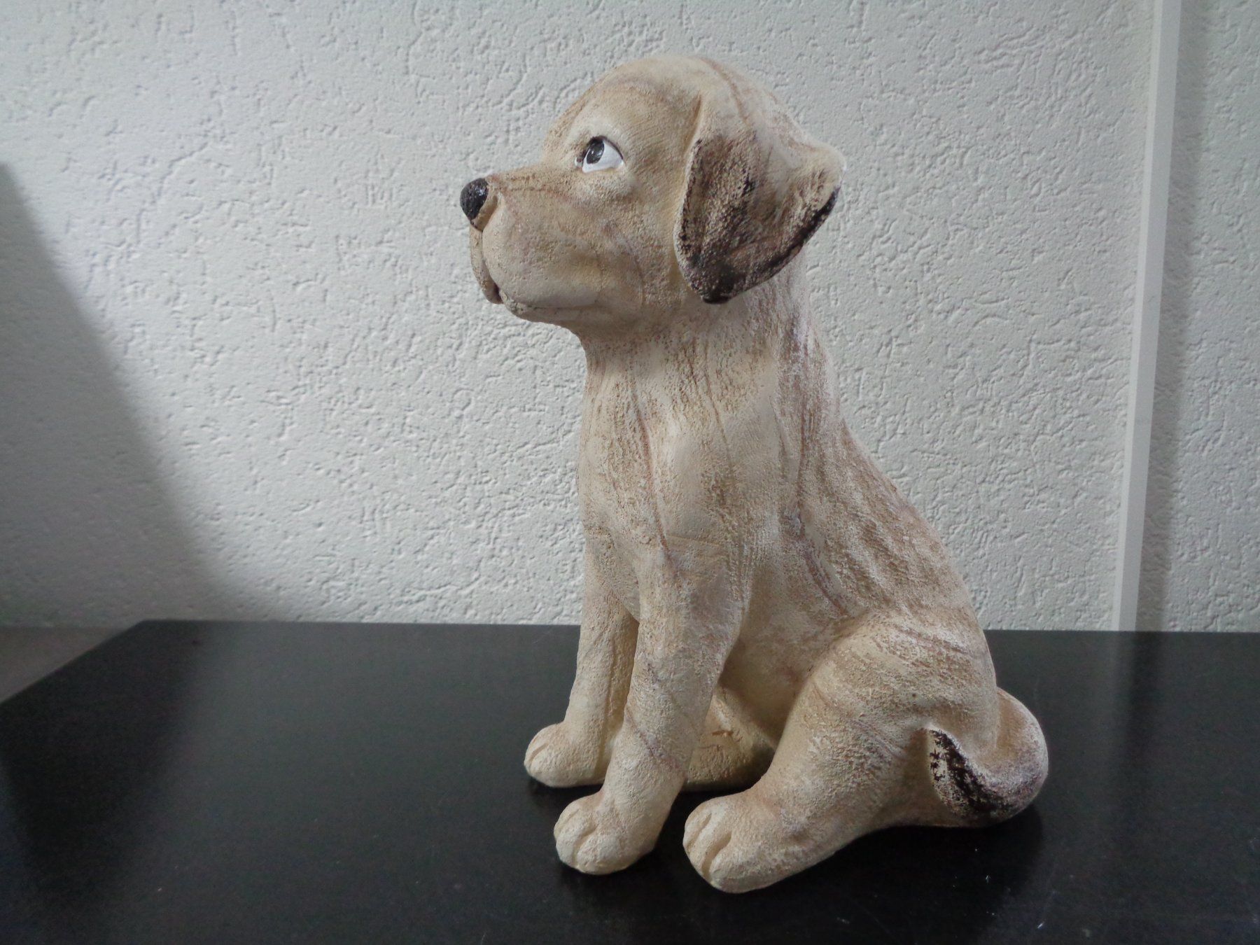 Statuette: Sitzender Labrador braun (25 cm) – Nuovo e nell'imballaggio originale da Langenbruck venduto da Gumsi 1