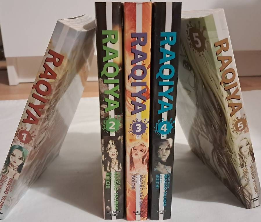 Fumetti: Raqiya 1-5 Englisch – Usato da Zürich venduto da sai24