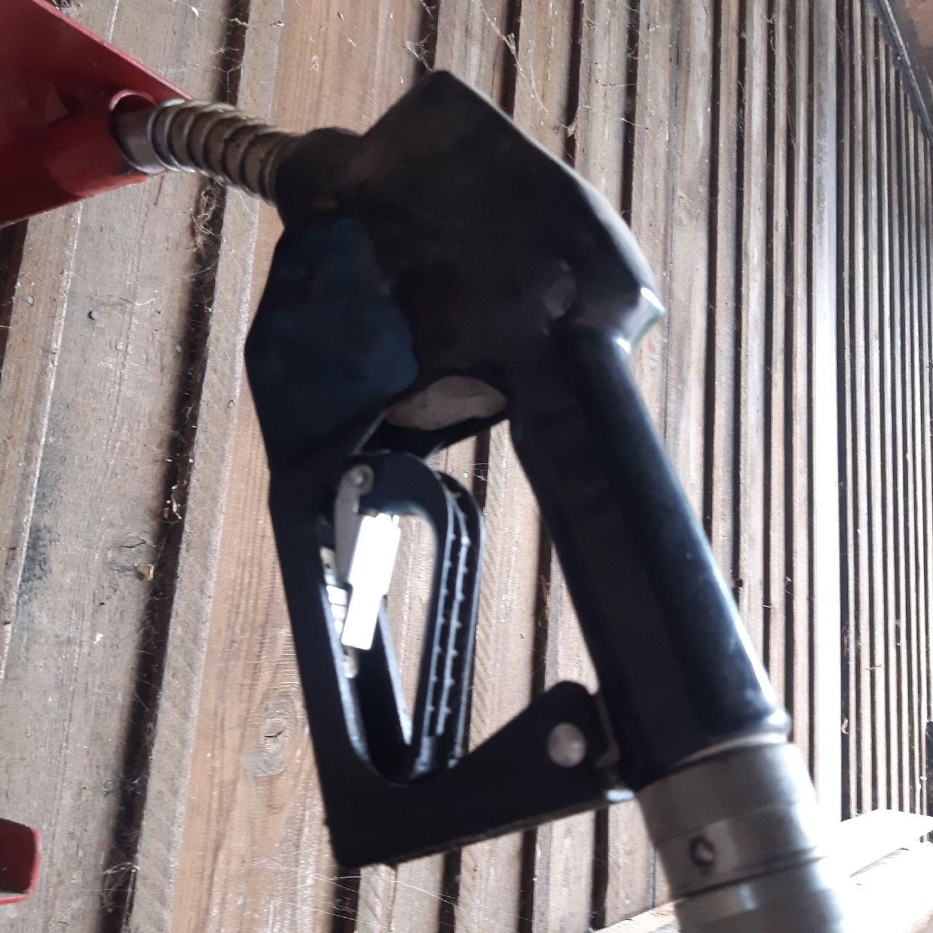 Sonstiges Fahrzeugzubehör: Dieseltank2000lt.mitAuffangwanne inkl.Flexibimec Förderpumpe – Gebraucht aus Langnau i. E. von langi87 2
