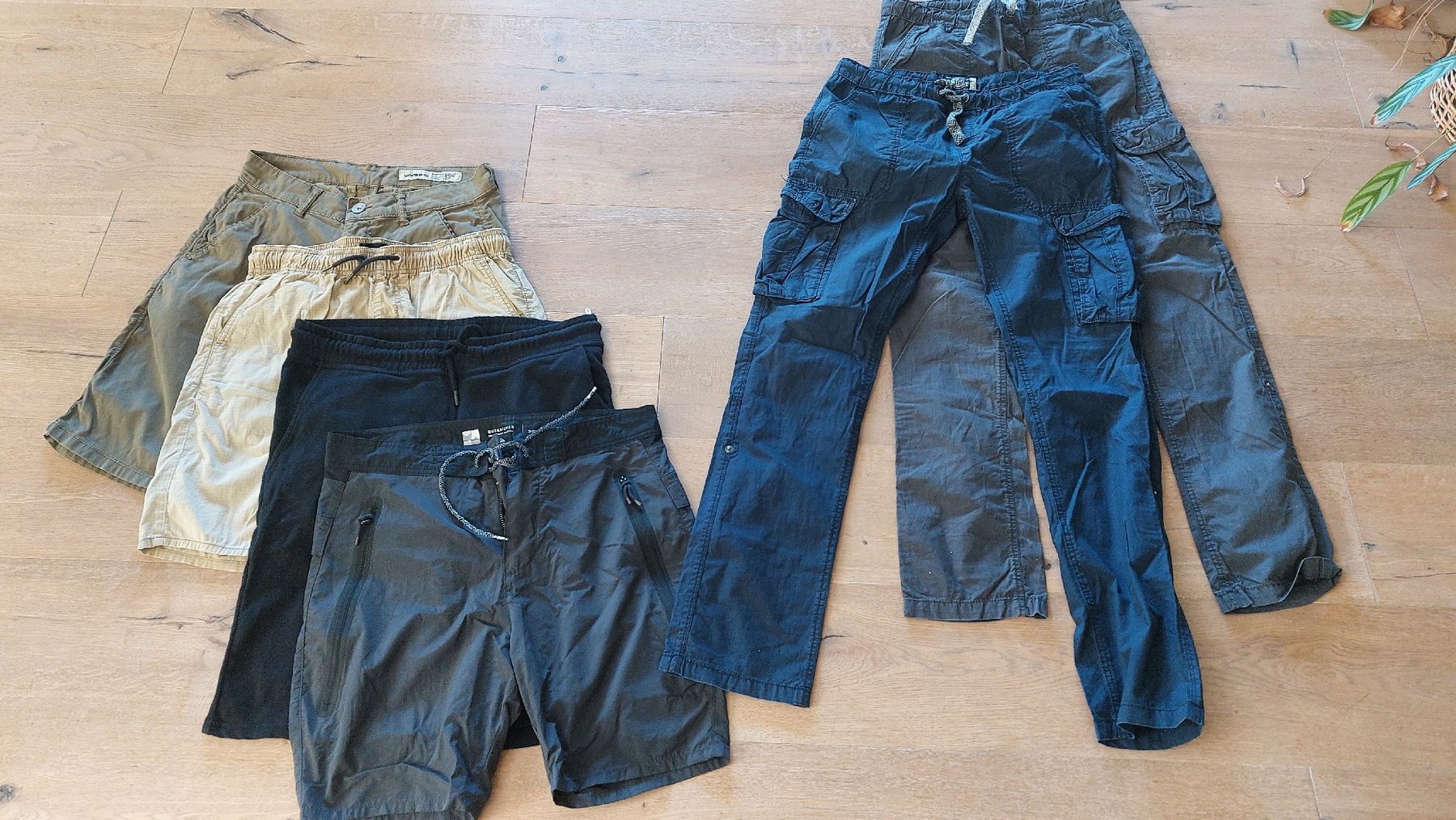 Lotti & Set di vestiti: Kleiderpaket Jungs Gr. 176, 16 Teile – Usato da Würenlos venduto da Ionni