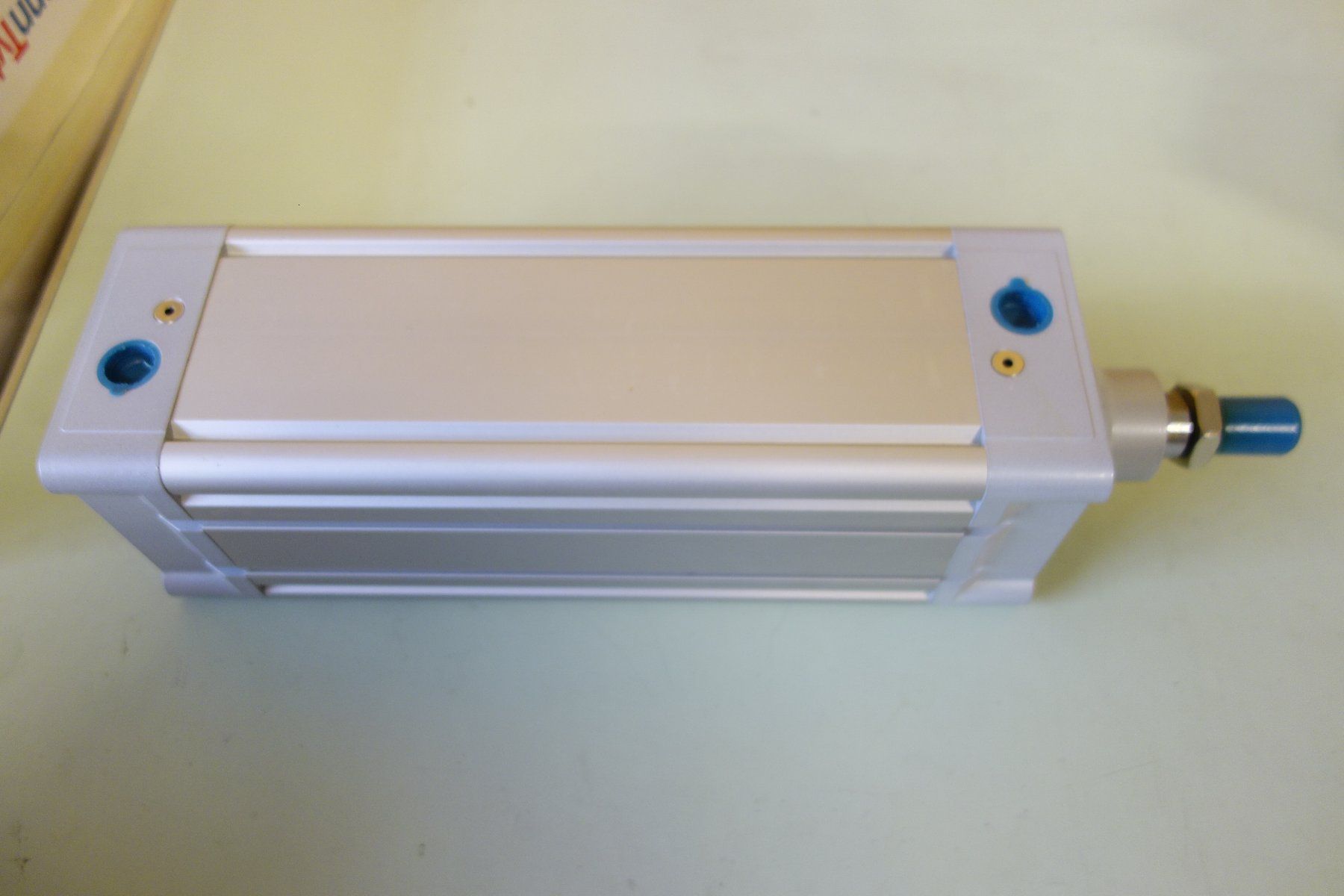 Sonstige Elektronik: Pneumatikzylinder, d=100mm, Hub=200mm – Neu und originalverpackt aus Pfeffingen von tom_2wfv