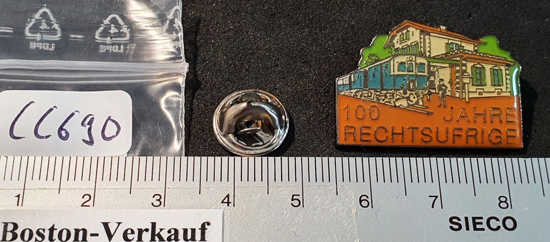 Plaketten & Abzeichen: CC90 - Pin 100 Jahre Rechtsurige – Gebraucht aus Reinach BL von Boston-Verkauf 1