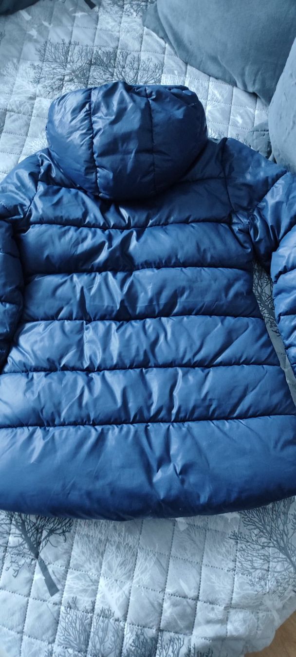 Benetton Jacken & Mäntel: Benetton Winterjacke, dunkelblau,Gr.150 – Neu (gemäss Beschreibung) aus Chur von djovanna 2