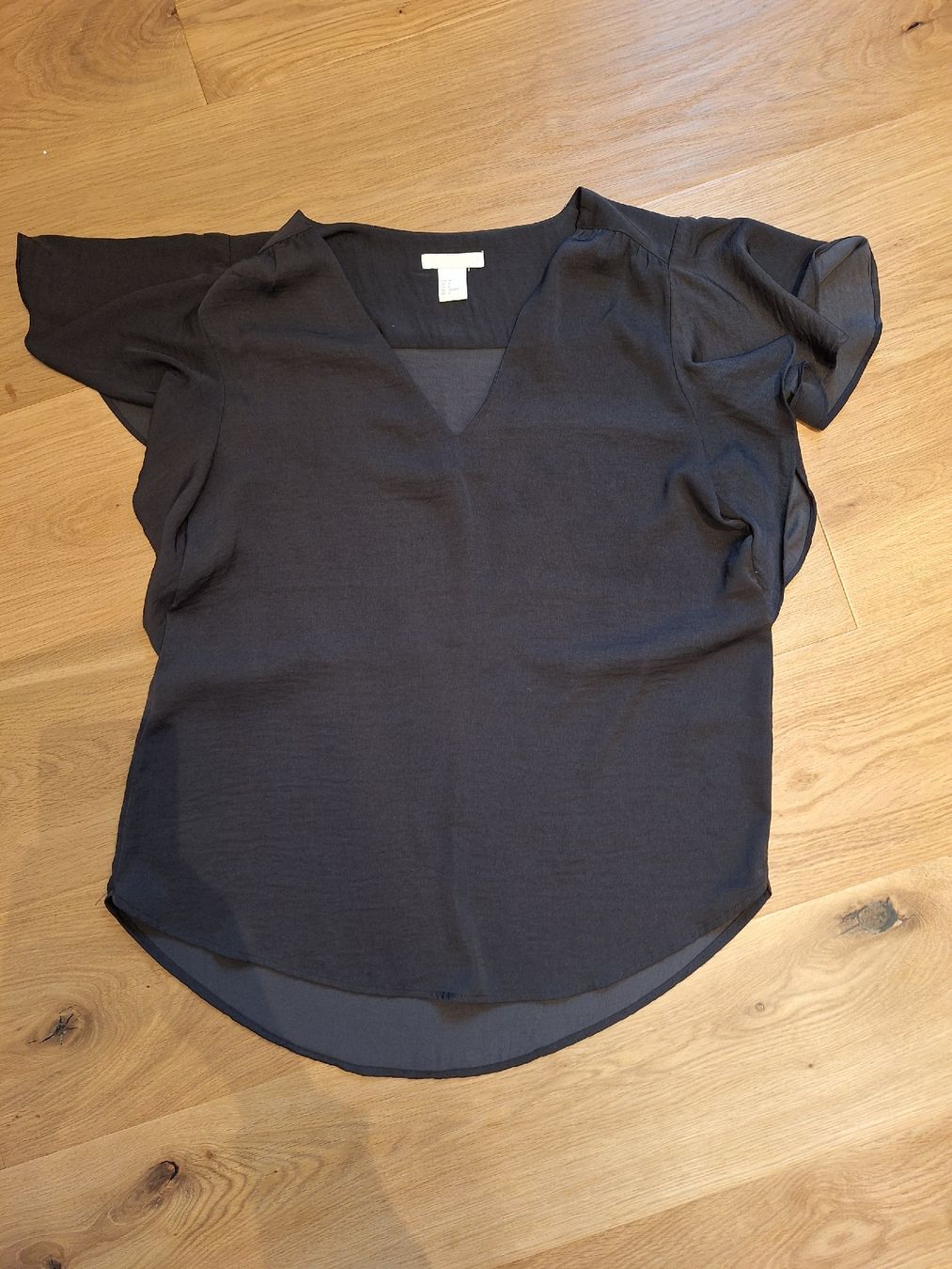 H&M Camicette: H&M Chiffon Bluse mit Fledermausärmeln – Nuovo (secondo la descrizione) da Wangen an der Aare venduto da jan_2zxv