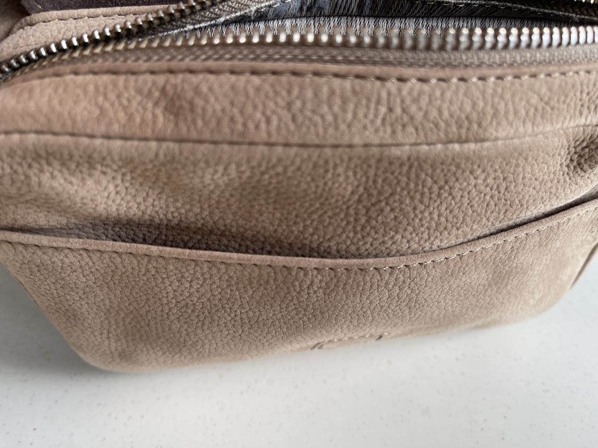 07 14 Borse da donna: 0714 Tasche – Usato da Stallikon venduto da BaumArt 7