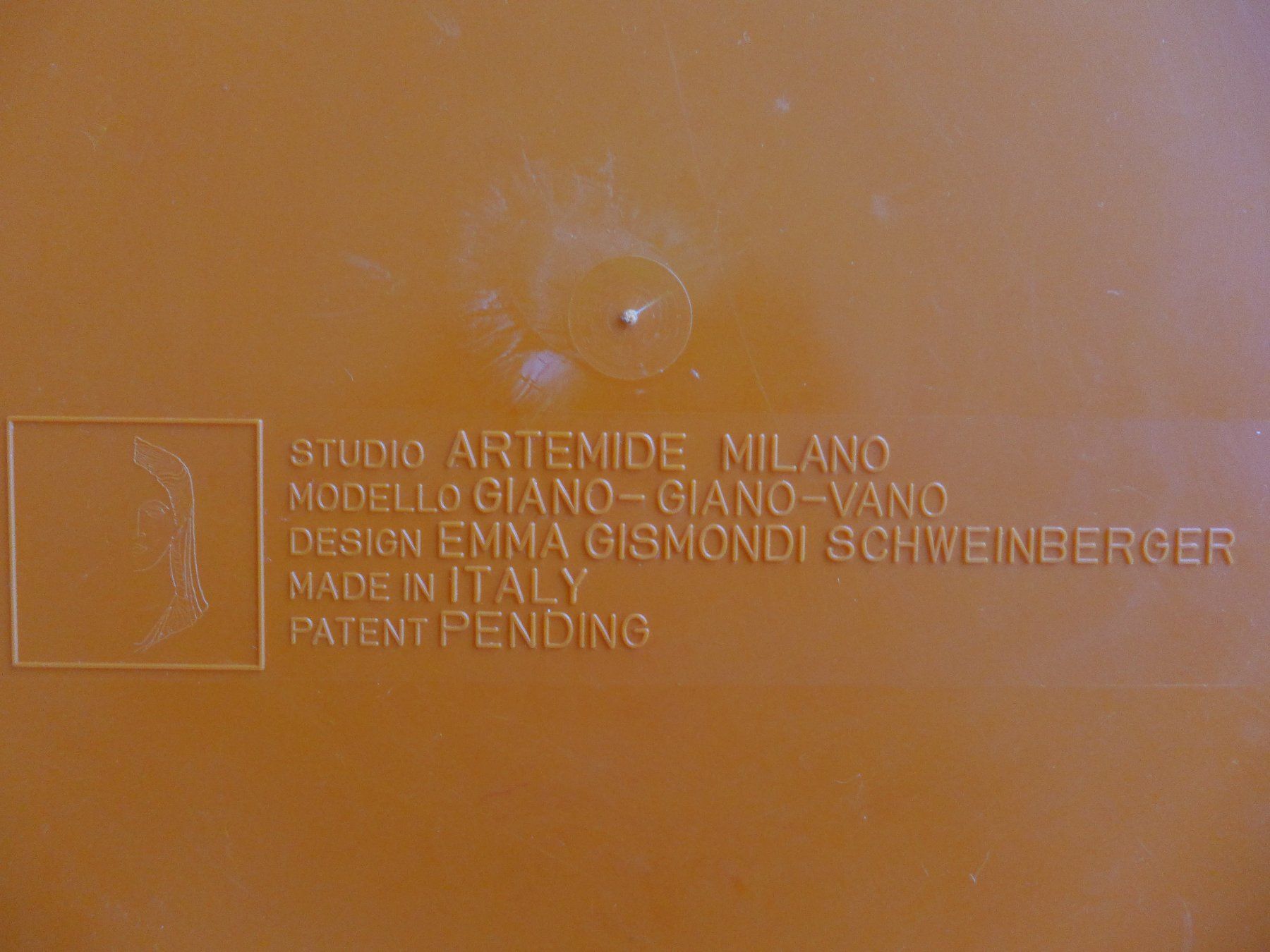 Comodini: Beistelltisch, Kunststoff, Orange – Usato da Uster venduto da frrol 7