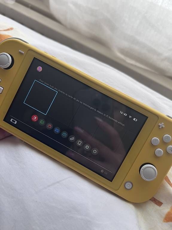 Konsolen: Nintendo switch lite – Gebraucht aus Perroy von Tatian_A 4