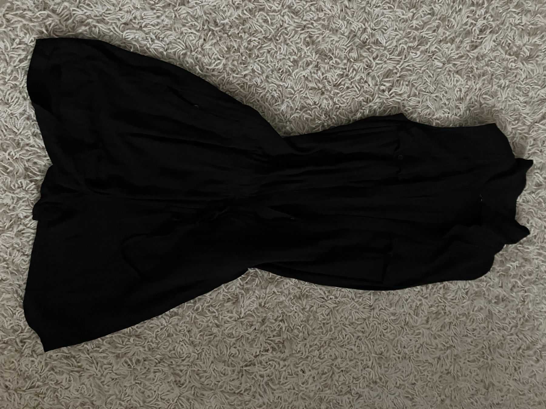 Tute: Schwarzer Jumpsuit, elegant und bequem Grösse M – Usato da Thun venduto da Liliane016