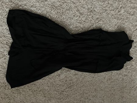 Schwarzer Jumpsuit, elegant und bequem Grösse M