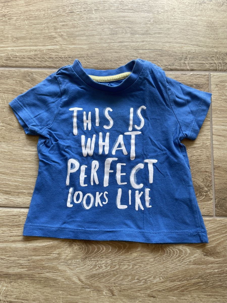 Camicie, T-shirt & Polo: Blaues T-Shirt, Gr. 6-9M – Usato da Winterthur venduto da NaNa24