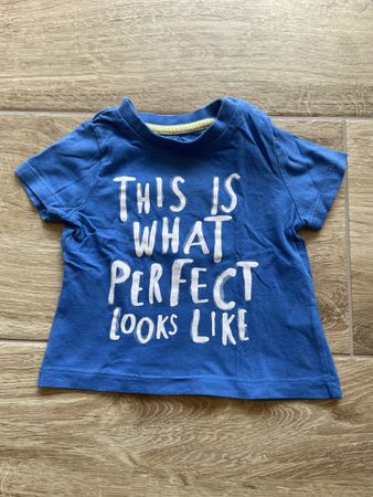 Blaues T-Shirt, Gr. 6-9M