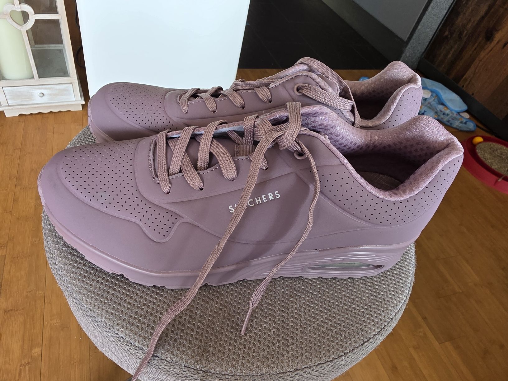 Skechers Scarpe da donna: Skechers Uno Sneaker – Usato da Wichtrach venduto da Mtabea
