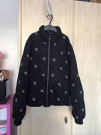 Magnifique veste Calvin Klein en plume taille 16 ans
