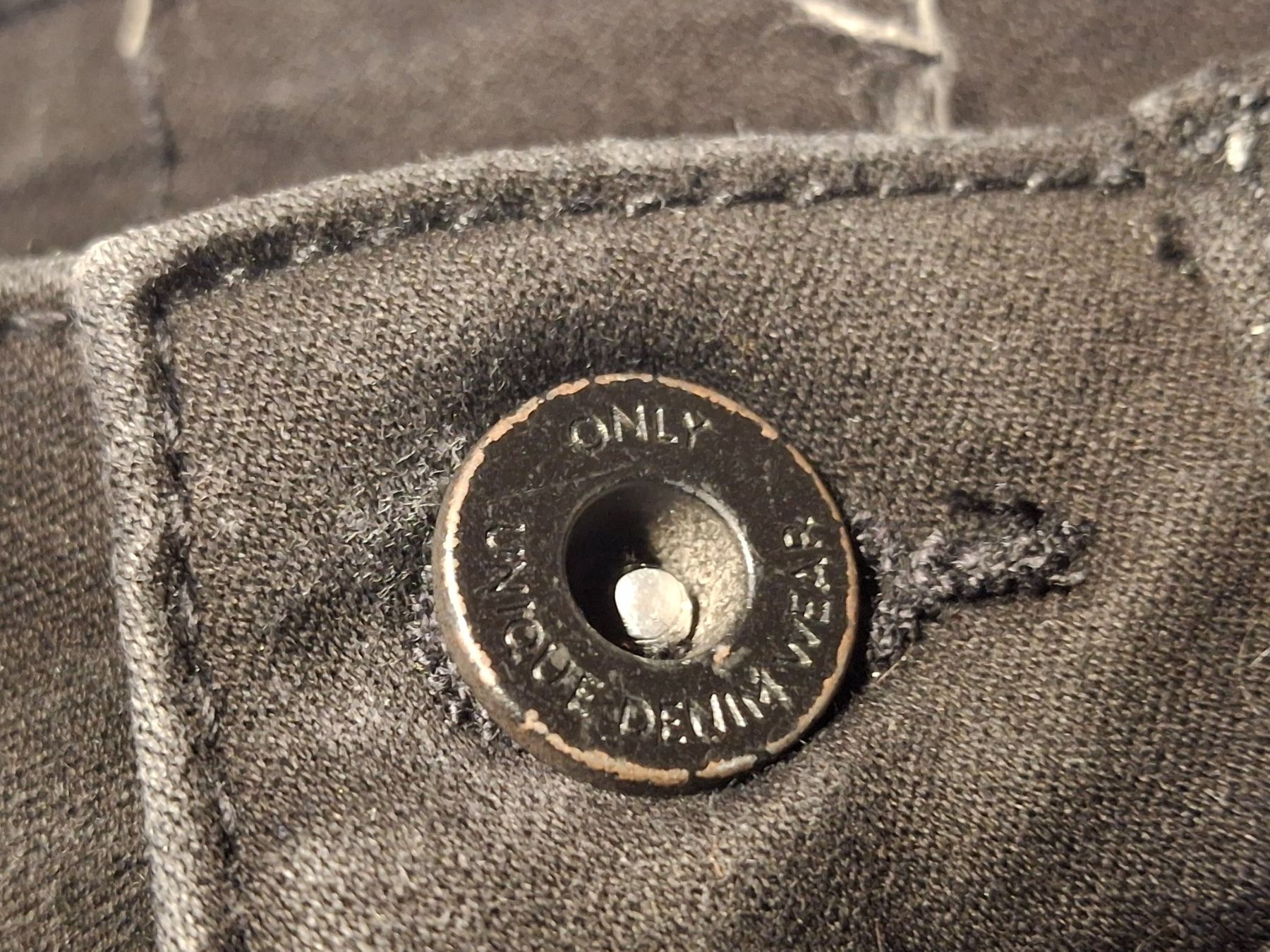 Only Pantaloni: Pantalon noir taille XS marque Only – Usato da Villiers venduto da san_jn5w 3