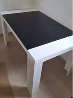 Schreibtisch mit Glasplatte