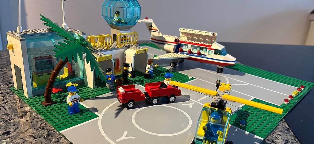 Kit di costruzioni: LEGO Internationaler Flughafen 6396 – Usato da Obfelden venduto da RaphiD 4