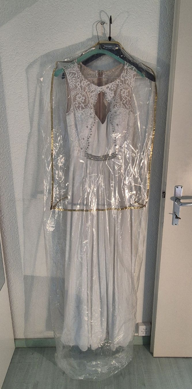 Vestiti: Abito da sposa – Usato da Ascona venduto da nic_59fd 7