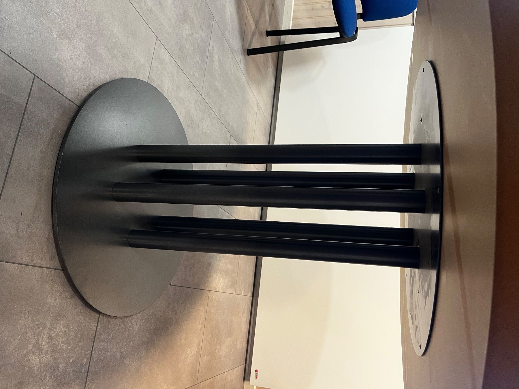 Tables: runder Tisch 120 cm – D'occasion à Rudolfstetten par Mastertools 1