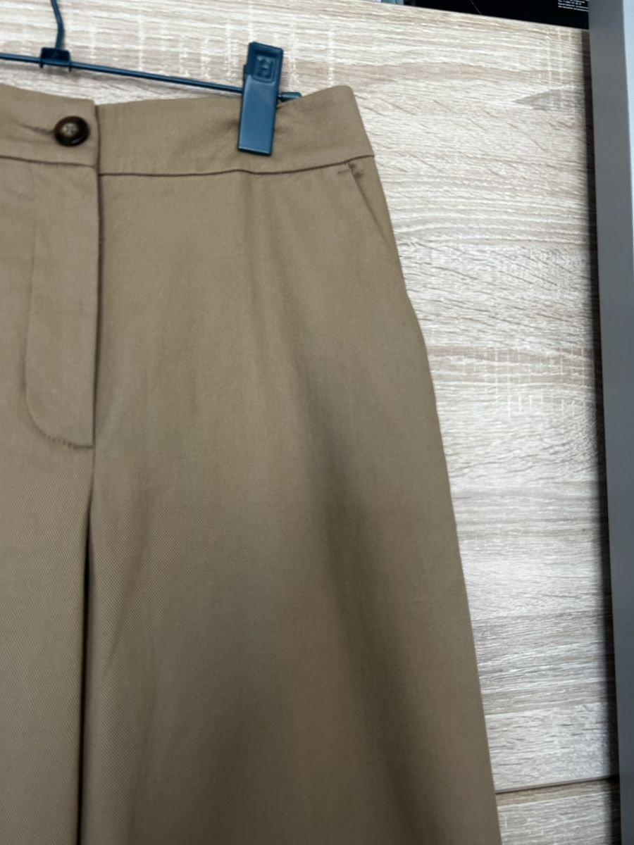 Pantaloni: Pantalon 7/8 Benetton – Usato da Lausanne venduto da naranjo 1