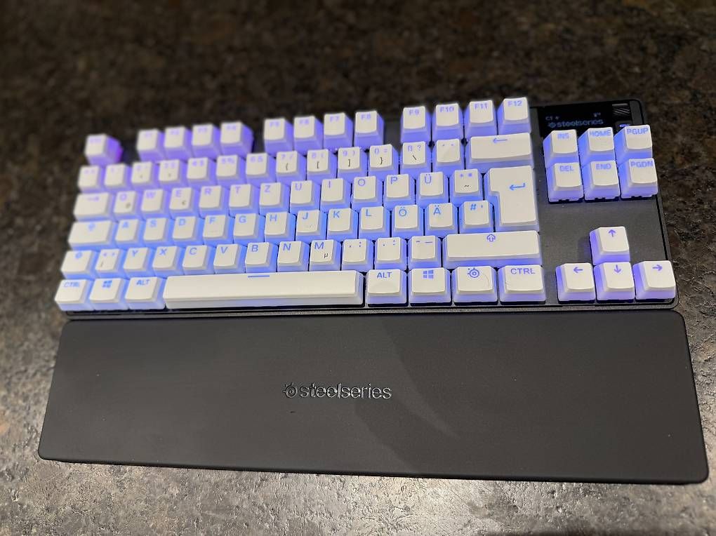 Claviers: Gaming Tastatur+Maus – D'occasion à St. Gallen par mete42