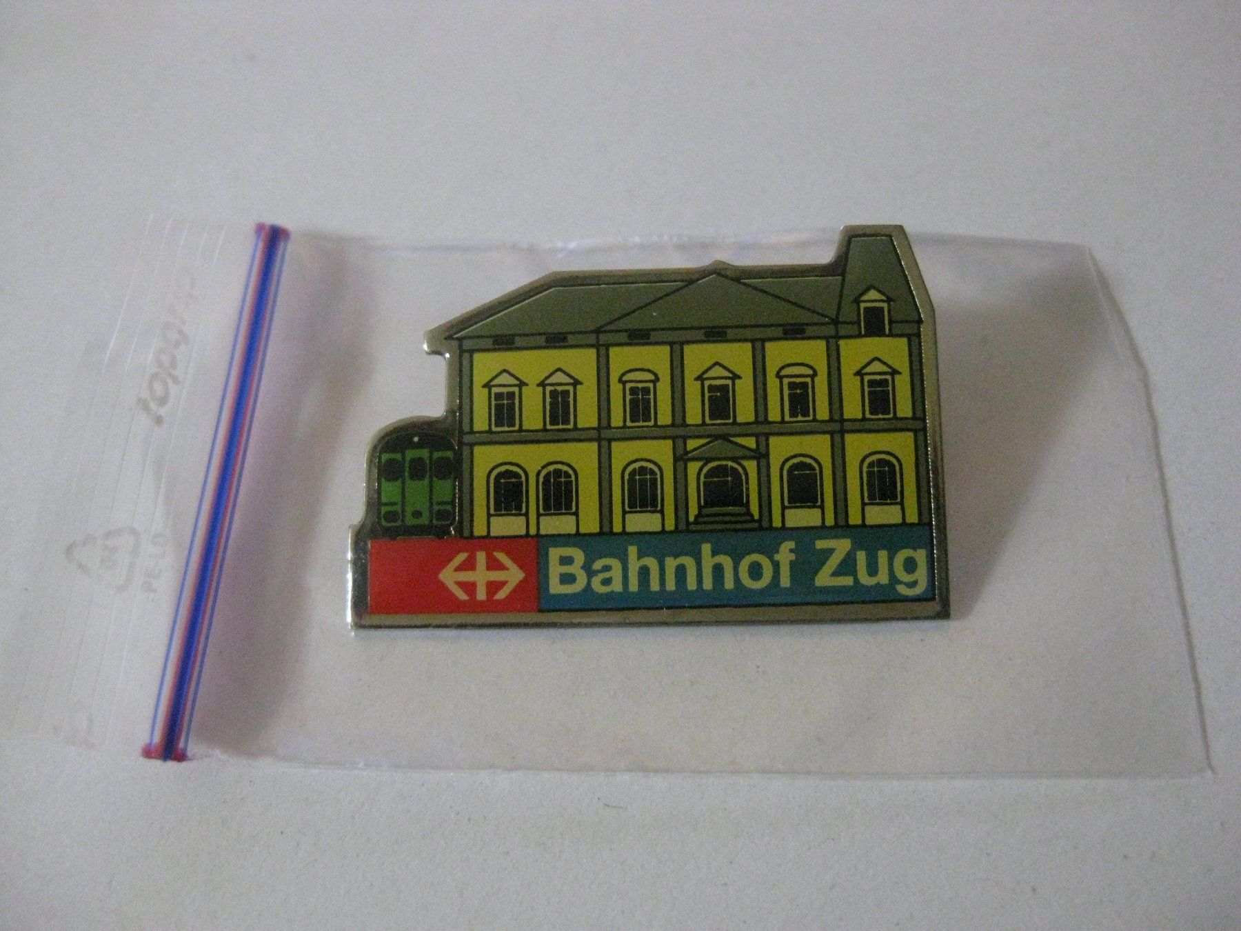 SBB/CFF/FFS Placchette & Badge: SBB Bahn / Bahnhof ZUG – Usato da Münchenbuchsee venduto da neuwertig-gespart
