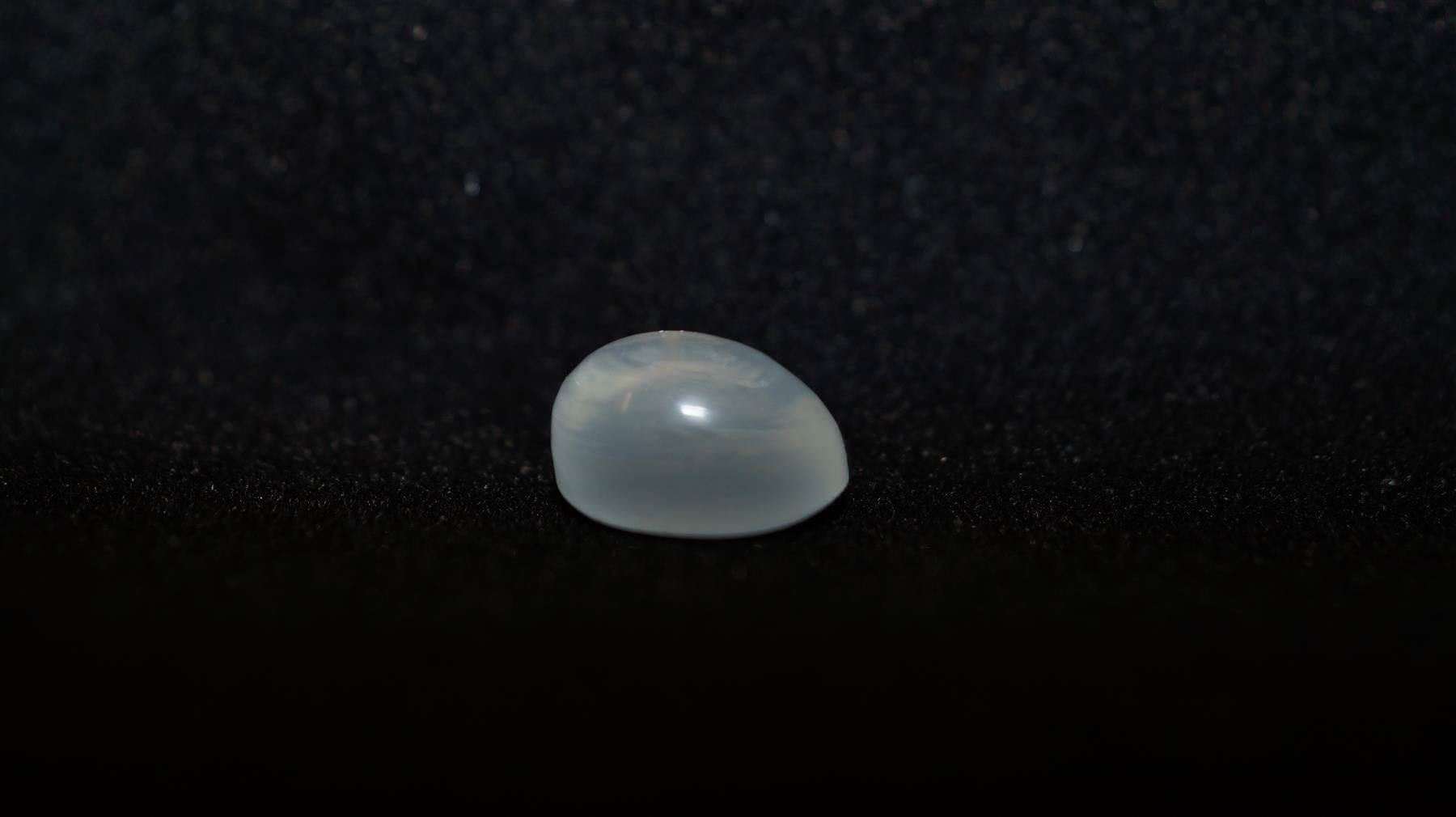 Edelsteine: MONDSTEIN Sri Lanka, Cabochon, 3.84 ct. – Neu und originalverpackt aus Bassersdorf von Garfield04