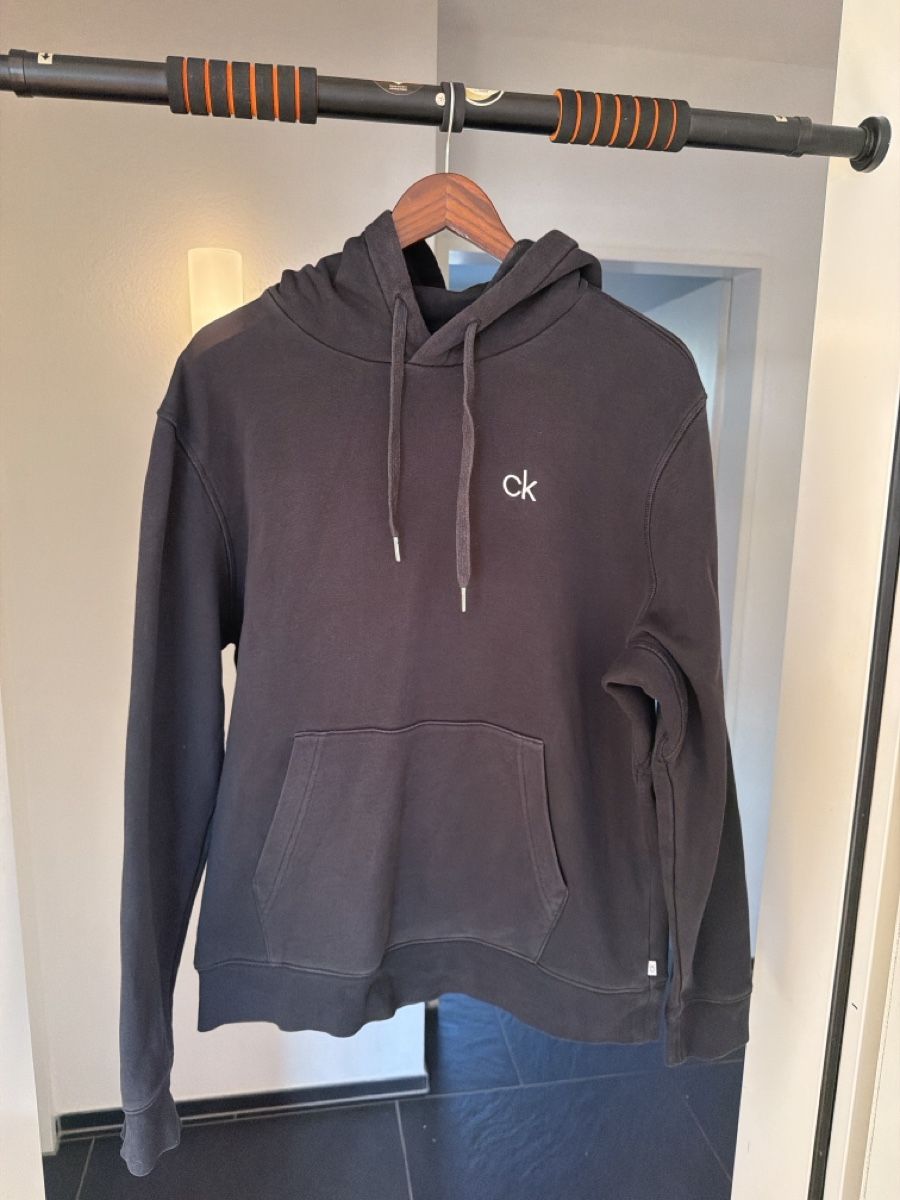Calvin Klein Maglioni & Felpe: Calvin Klein Golf Kapuzenpullover schwarz Grösse L – Usato da Wetzikon ZH venduto da philippe_22