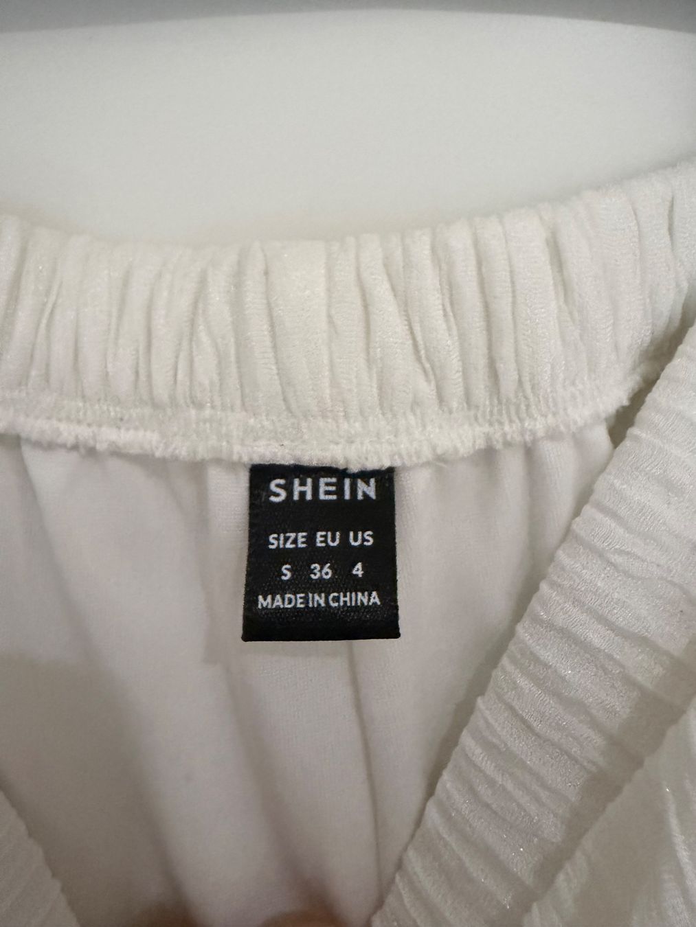 Shein Hosen: Pantalon blanc – Neu und originalverpackt aus La Chaux-de-Fonds von 19_po 4