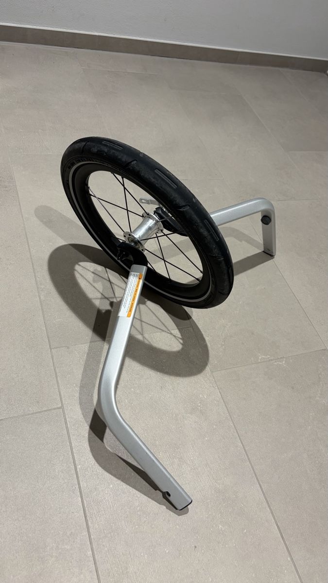 Pneumatici & Ruote complete: Thule Veloanhänger Joggingrad – Usato da Hittnau venduto da Manu-Nela 1