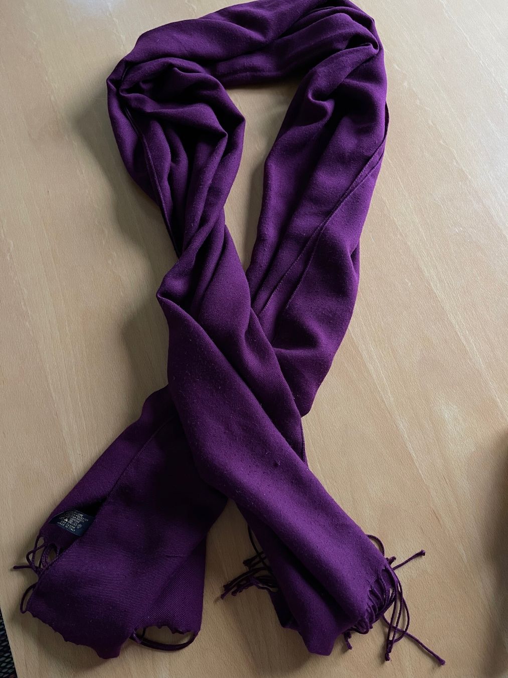 Foulard & Sciarpe: Pashmina Schal bordeauxfarbig mit Fransen – Usato da Winterthur venduto da 1956ingi 2