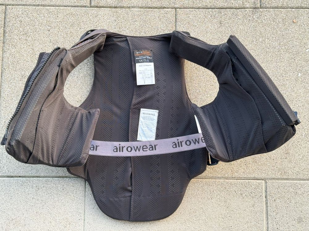 Reitweste (Rückenpanzer) airowear L3 Regular (Gebraucht) in Gachnang ...