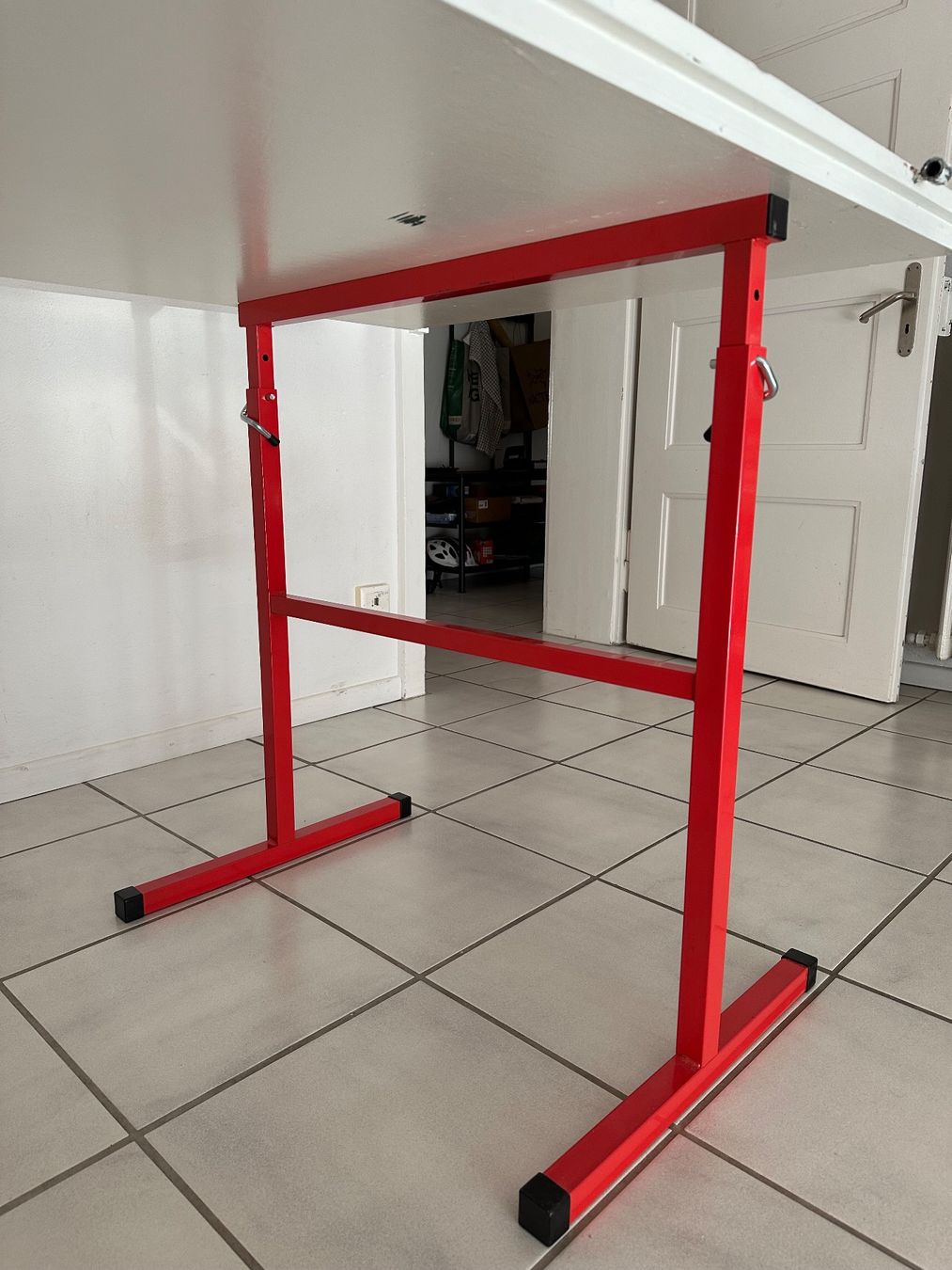 Altro in Decorazioni & Accessori: Jumbo Arbeitsbock Metall Rot x2 – Usato da Zürich venduto da luc_spl8